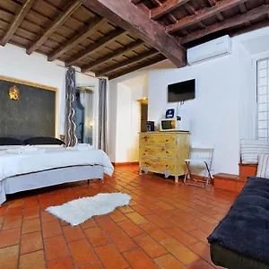 3chic Maison Colosseo Rome